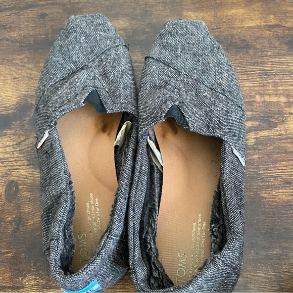 Toms Alpargatas Women's Gray Fur Lined Slip On Shoes Size 9 Flats - Picture 2 of 7